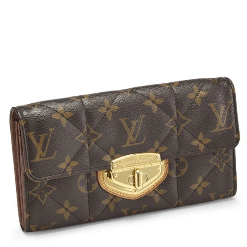 Collectible louis vuitton etoile sarah wallet .